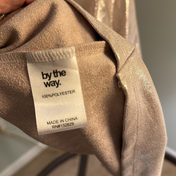 NWT Backless golden dress by By The Way. - Picture 4 of 7